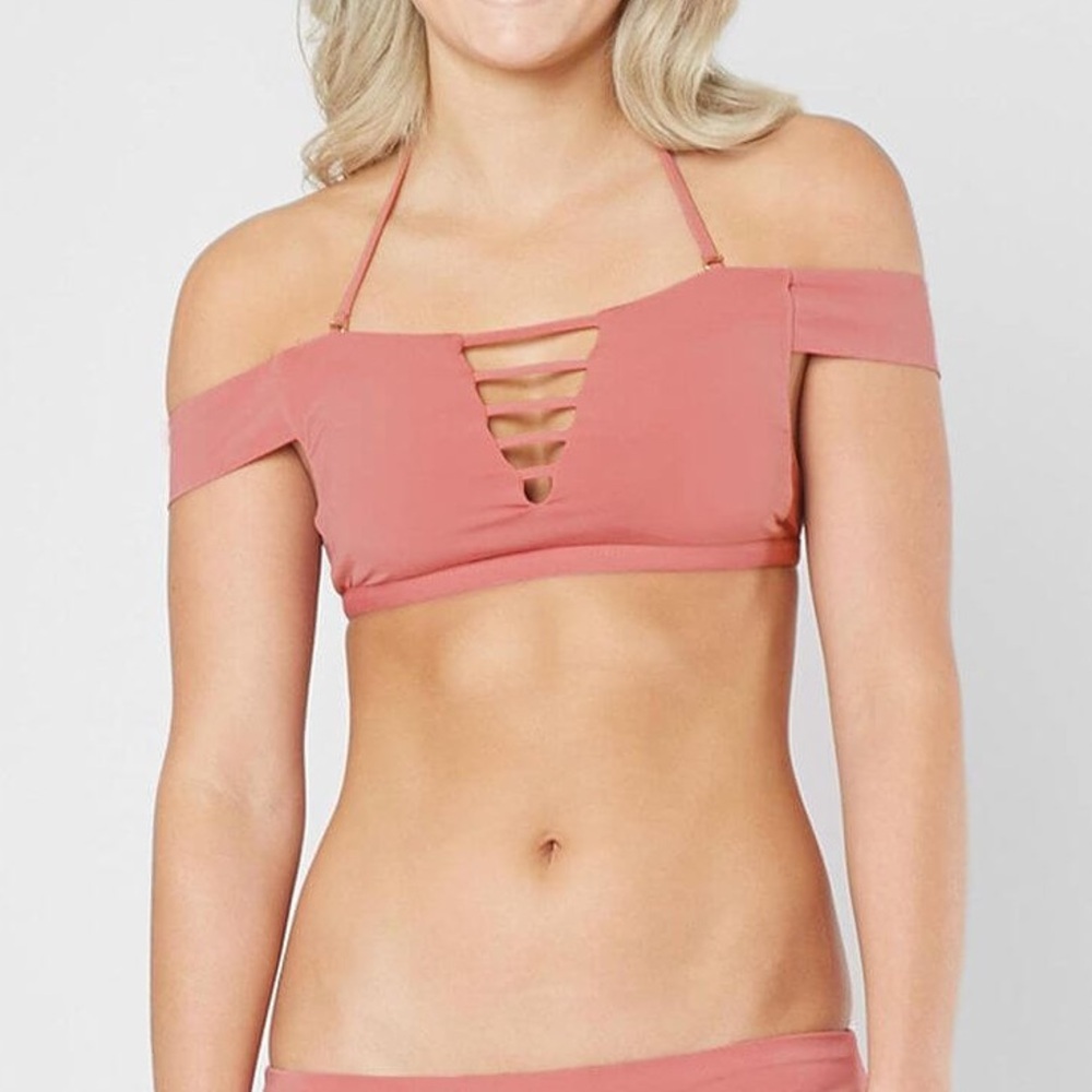Radio Fiji NWT Mandala Swimwear Top Pink